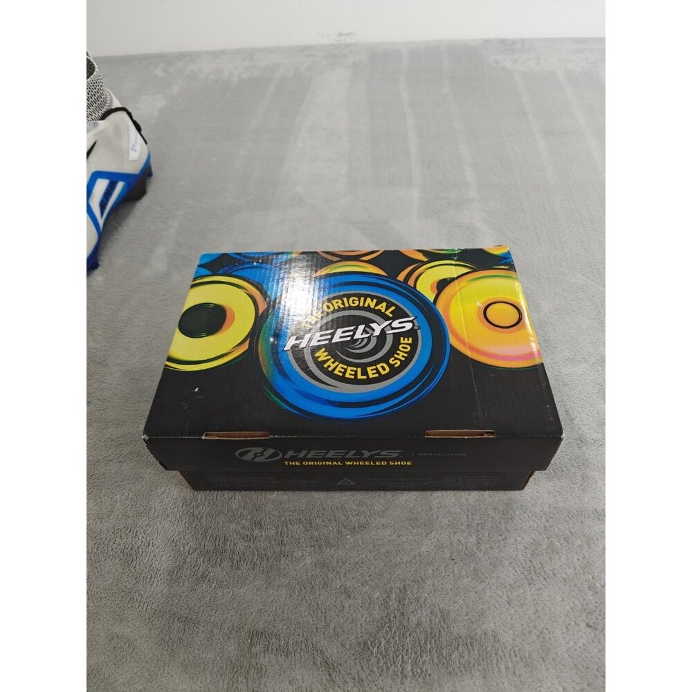 HEELYS Wheeled Shoe Neutral Youth‎ 4 New In Box